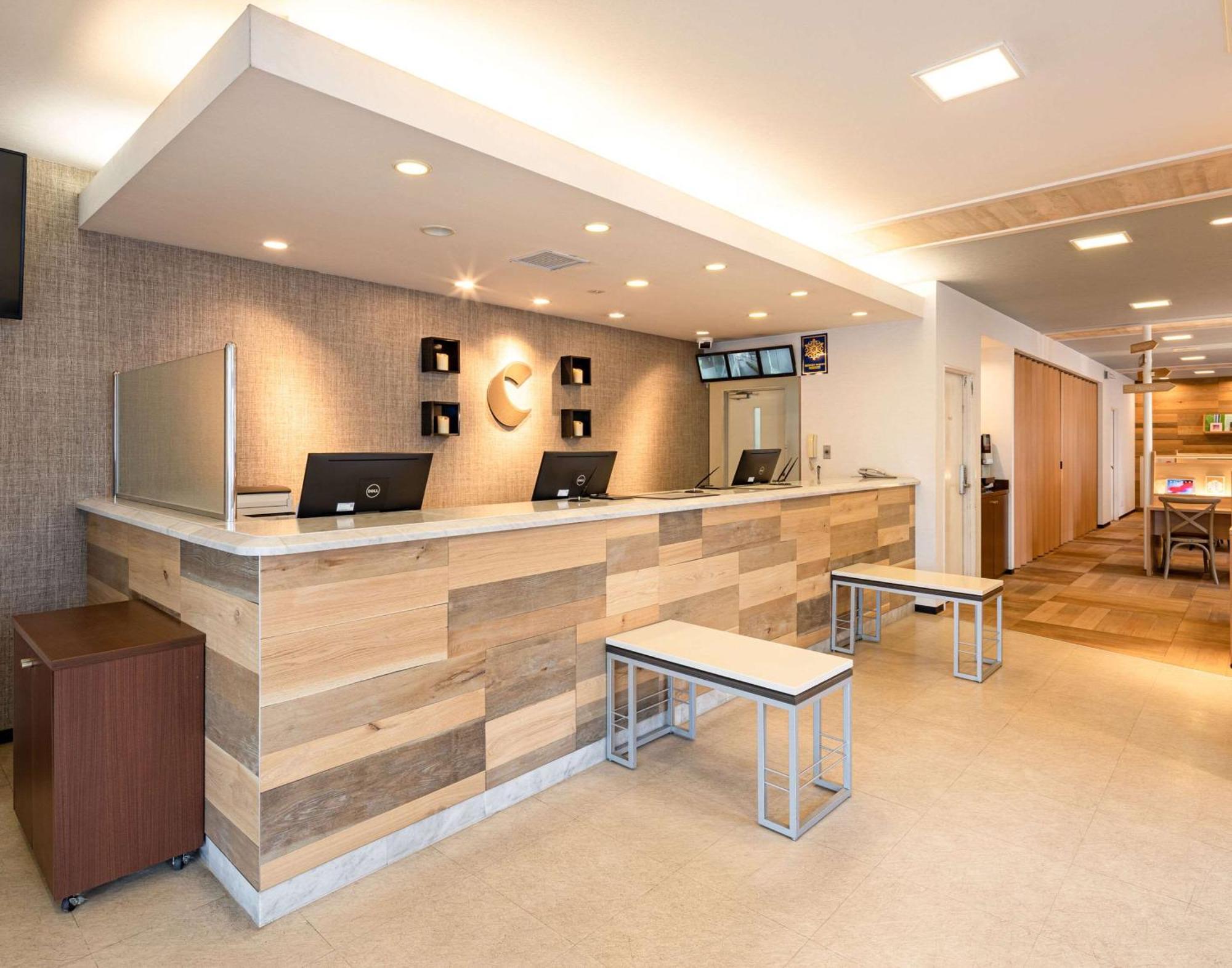 Comfort Hotel סאגה מראה חיצוני תמונה